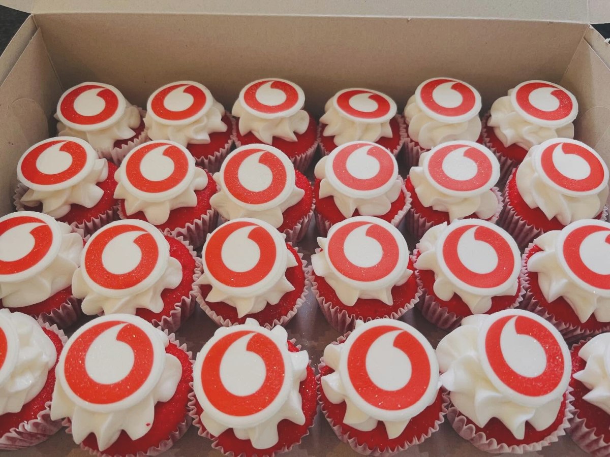 Corporate cupcakes for Vodacom